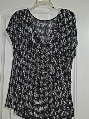 Lane Bryant Black & White Houndstooth Cowl Neck Short Sleeve Top